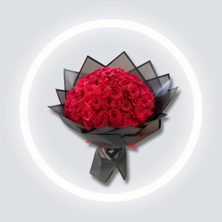 Luxury 100 red roses bouquet